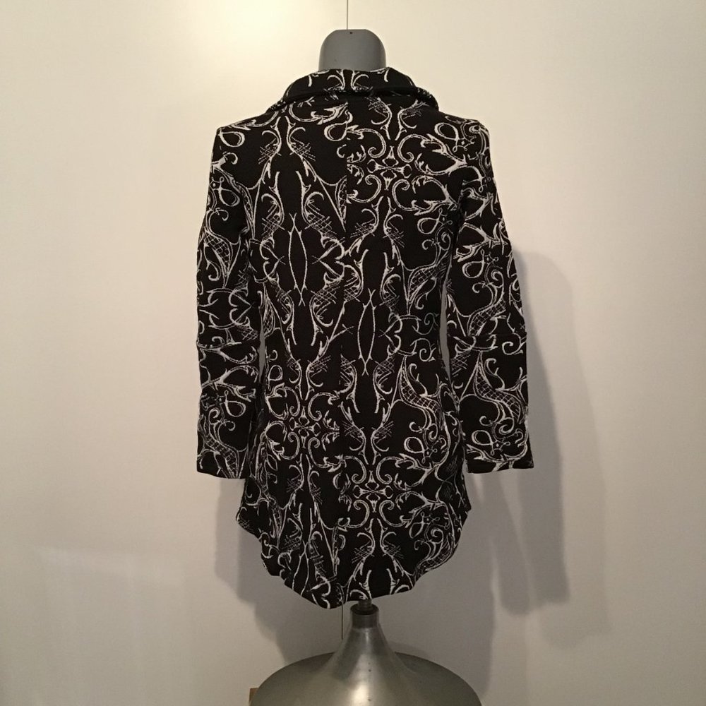 Tonia Debillis Roxie Jacket Logo Damask in Black and Ivory  Size M - Picture 5 of 12